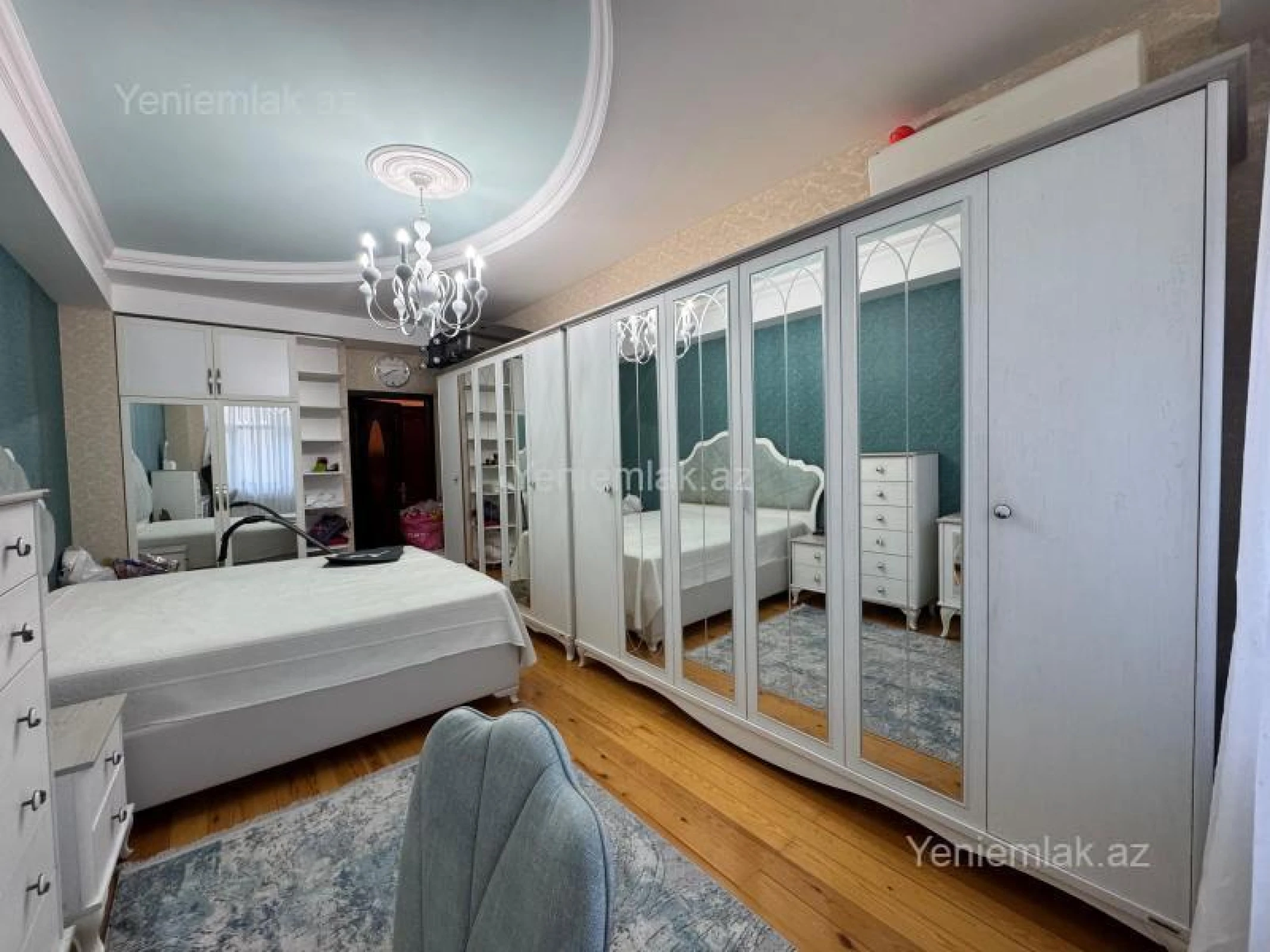 Satılır 3 otaqlı yeni tikili 90 m²