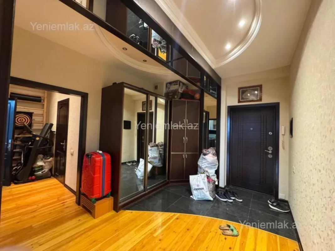 Satılır 3 otaqlı yeni tikili 90 m²