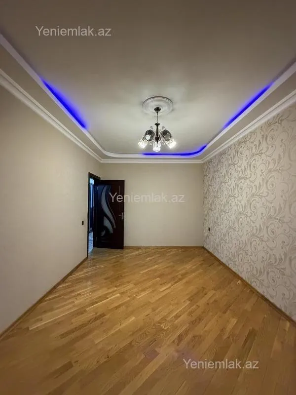 Satılır 3 otaqlı köhnə tikili 90 m²