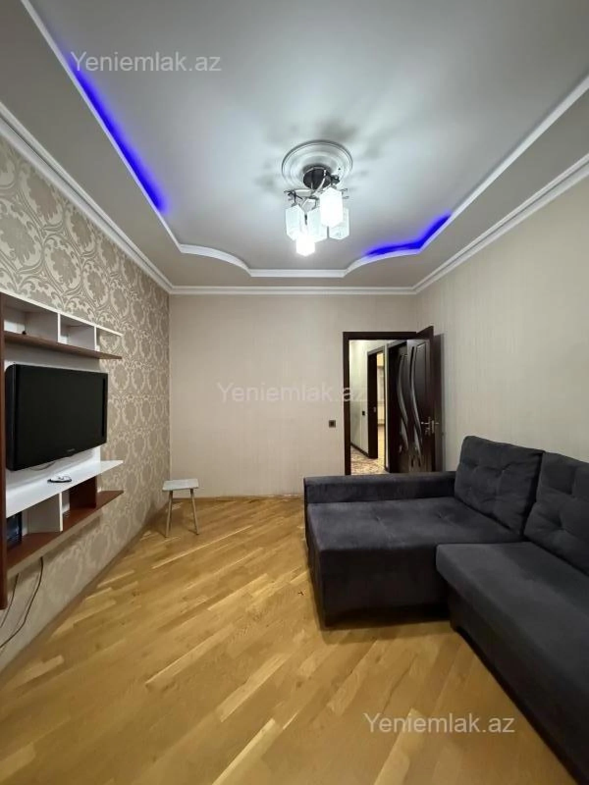 Satılır 3 otaqlı köhnə tikili 90 m²