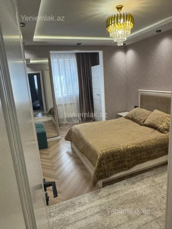 Satılır 5 otaqlı köhnə tikili 120 m²