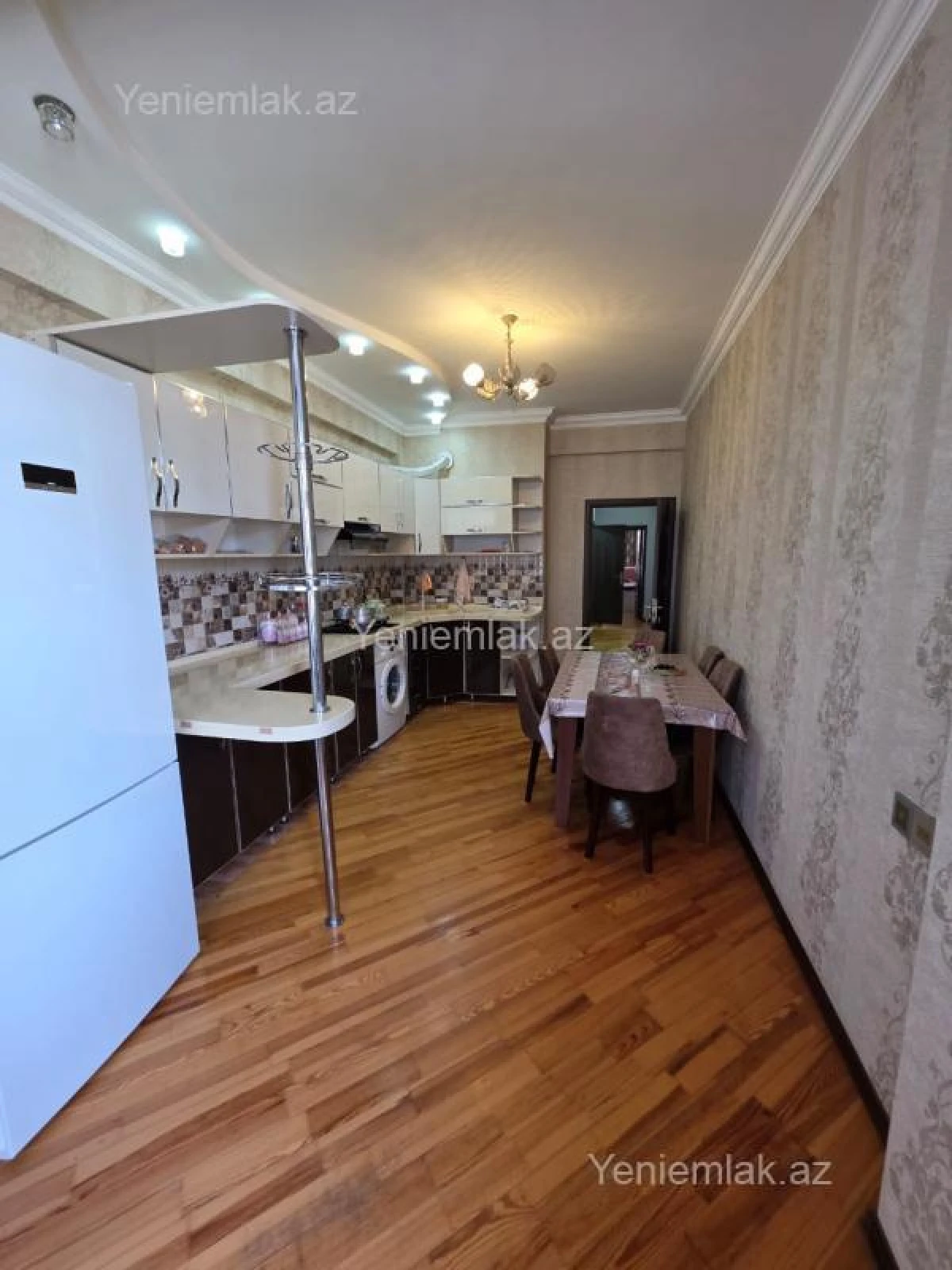 Satılır 3 otaqlı yeni tikili 140 m²
