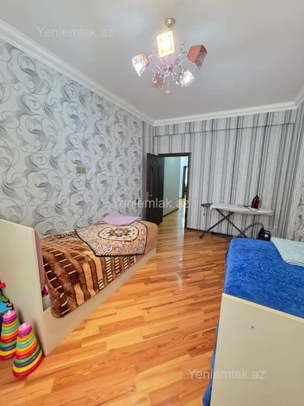 Satılır 3 otaqlı yeni tikili 140 m²