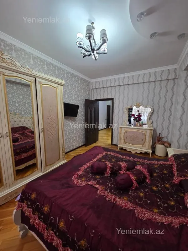 Satılır 3 otaqlı yeni tikili 140 m²