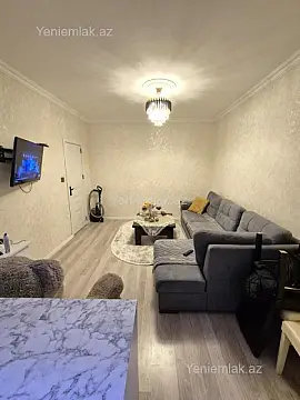 Satılır 1 otaqlı köhnə tikili 40 m²