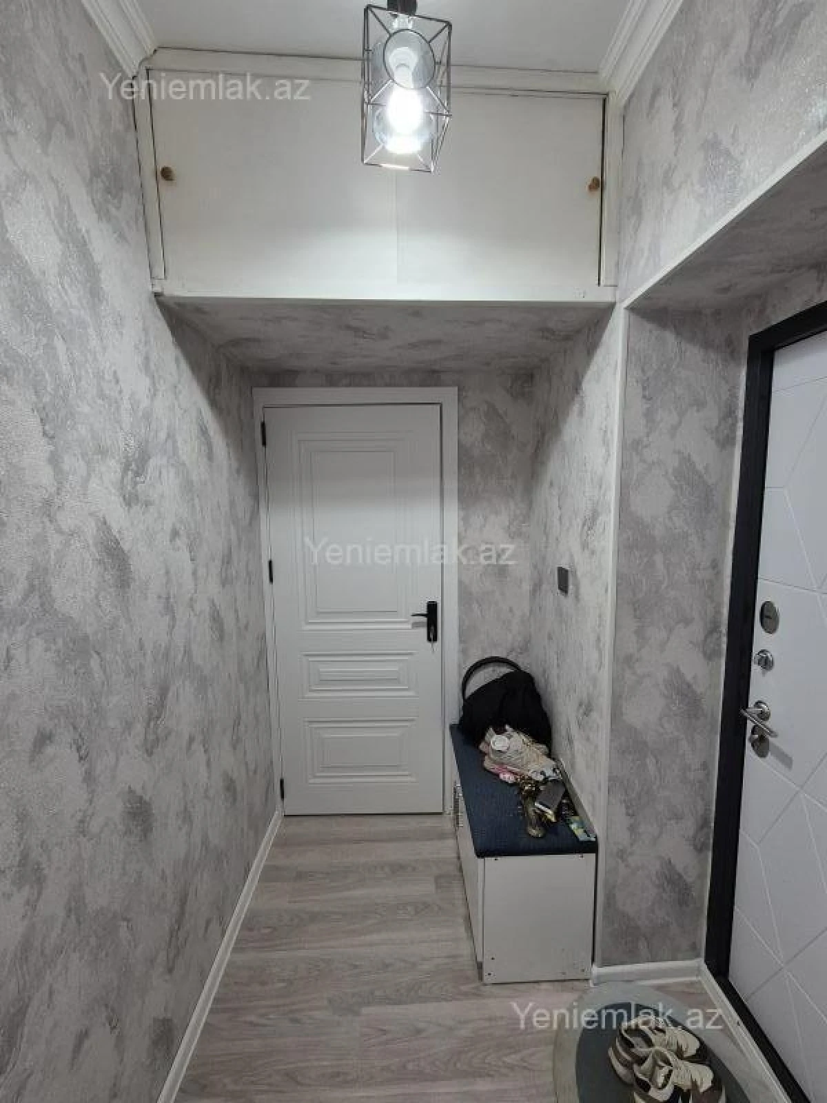 Satılır 1 otaqlı köhnə tikili 40 m²