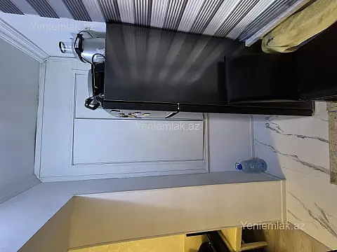 Satılır 1 otaqlı köhnə tikili 40 m²