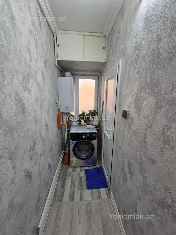 Satılır 1 otaqlı köhnə tikili 40 m²
