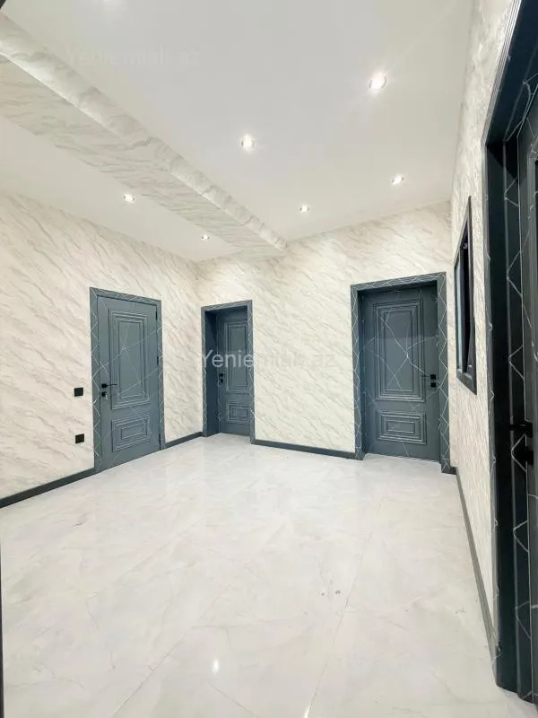 Satılır 3 otaqlı yeni tikili 100 m²