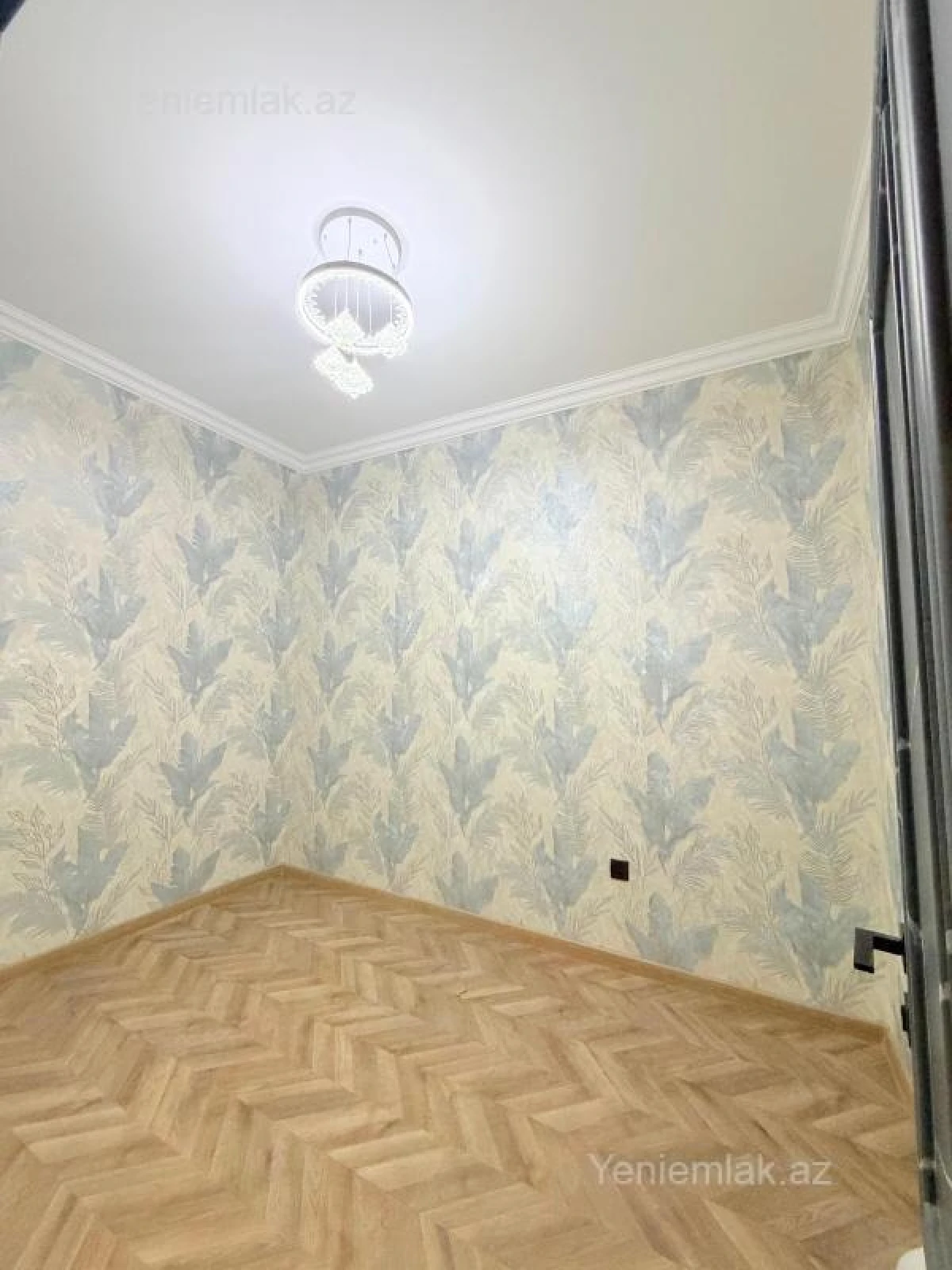 Satılır 3 otaqlı yeni tikili 100 m²