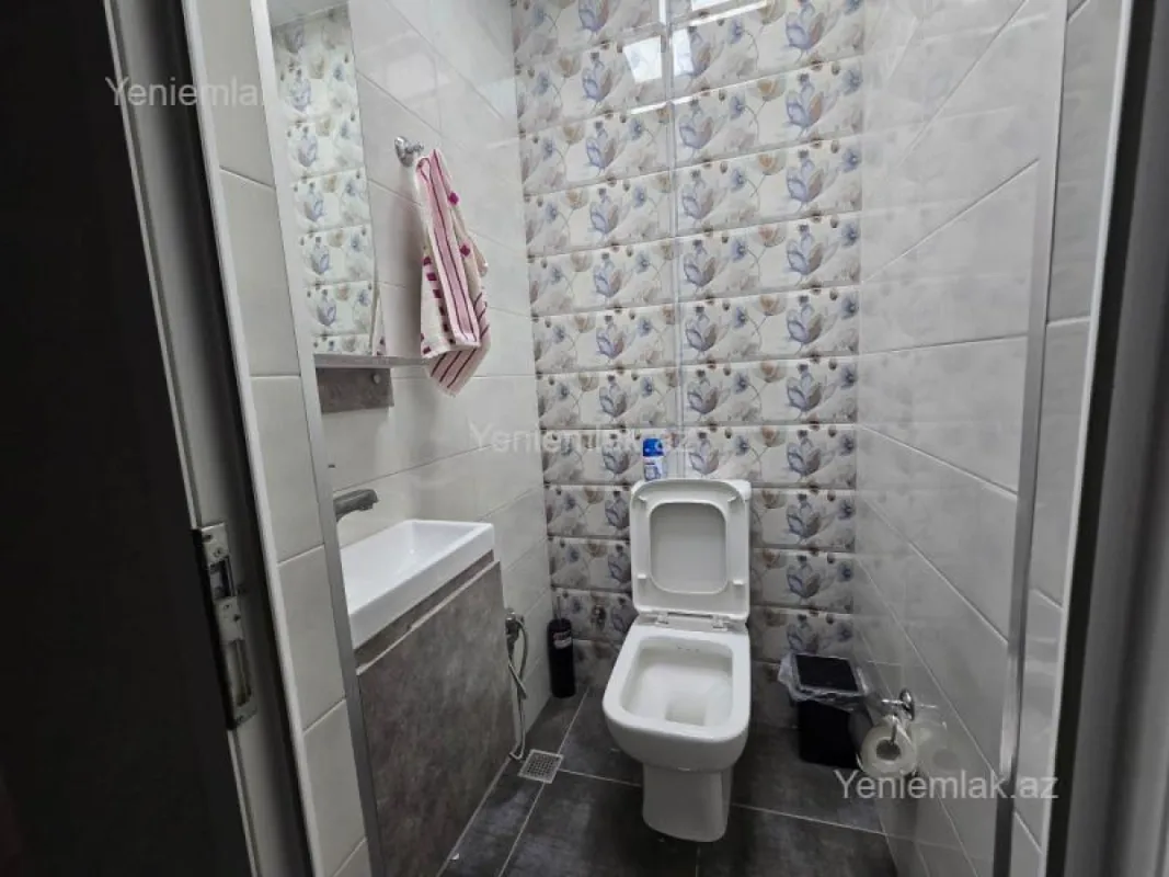 Satılır 3 otaqlı köhnə tikili 77 m²