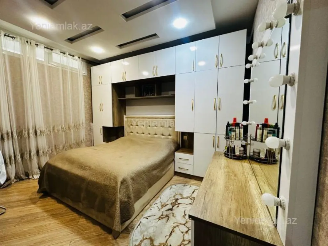 Satılır 3 otaqlı köhnə tikili 77 m²
