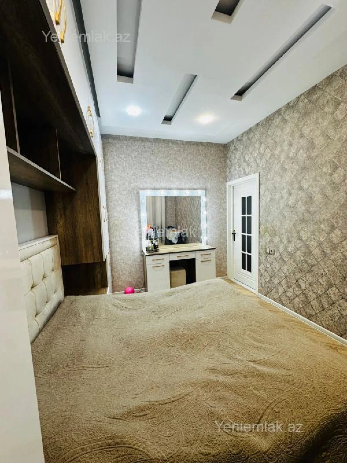 Satılır 3 otaqlı köhnə tikili 77 m²