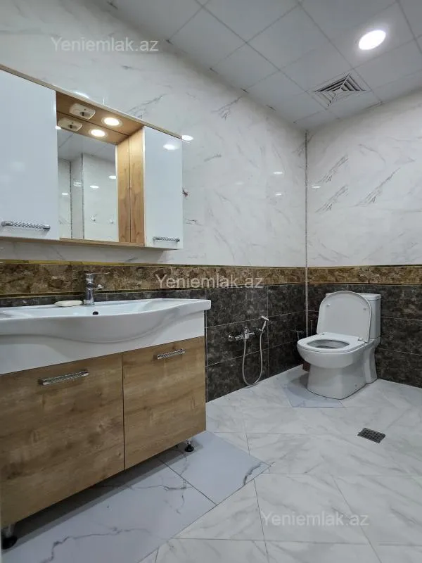 Satılır 2 otaqlı yeni tikili 65 m²