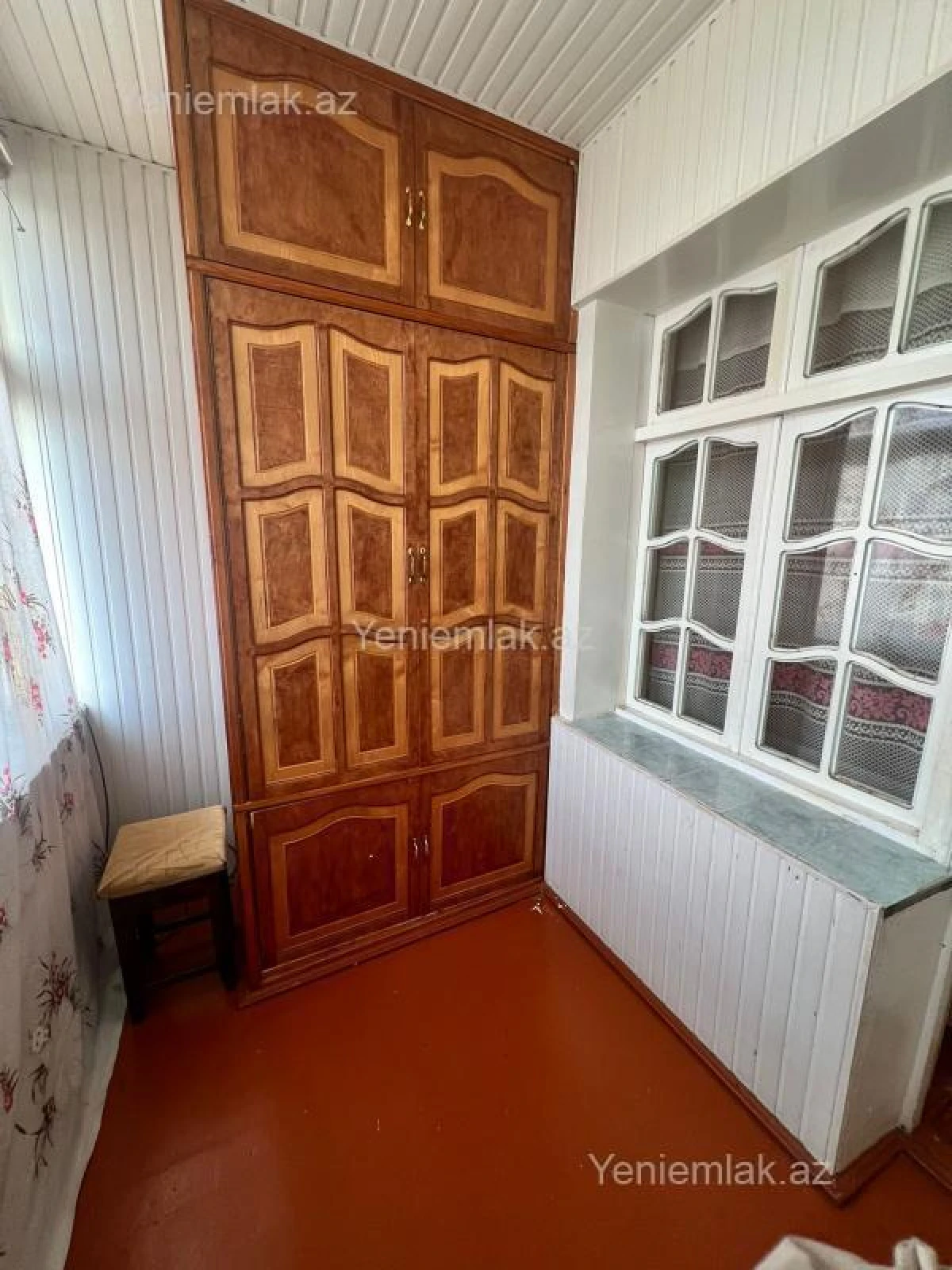 Satılır 2 otaqlı köhnə tikili 56 m²