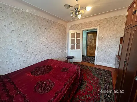 Satılır 2 otaqlı köhnə tikili 56 m²
