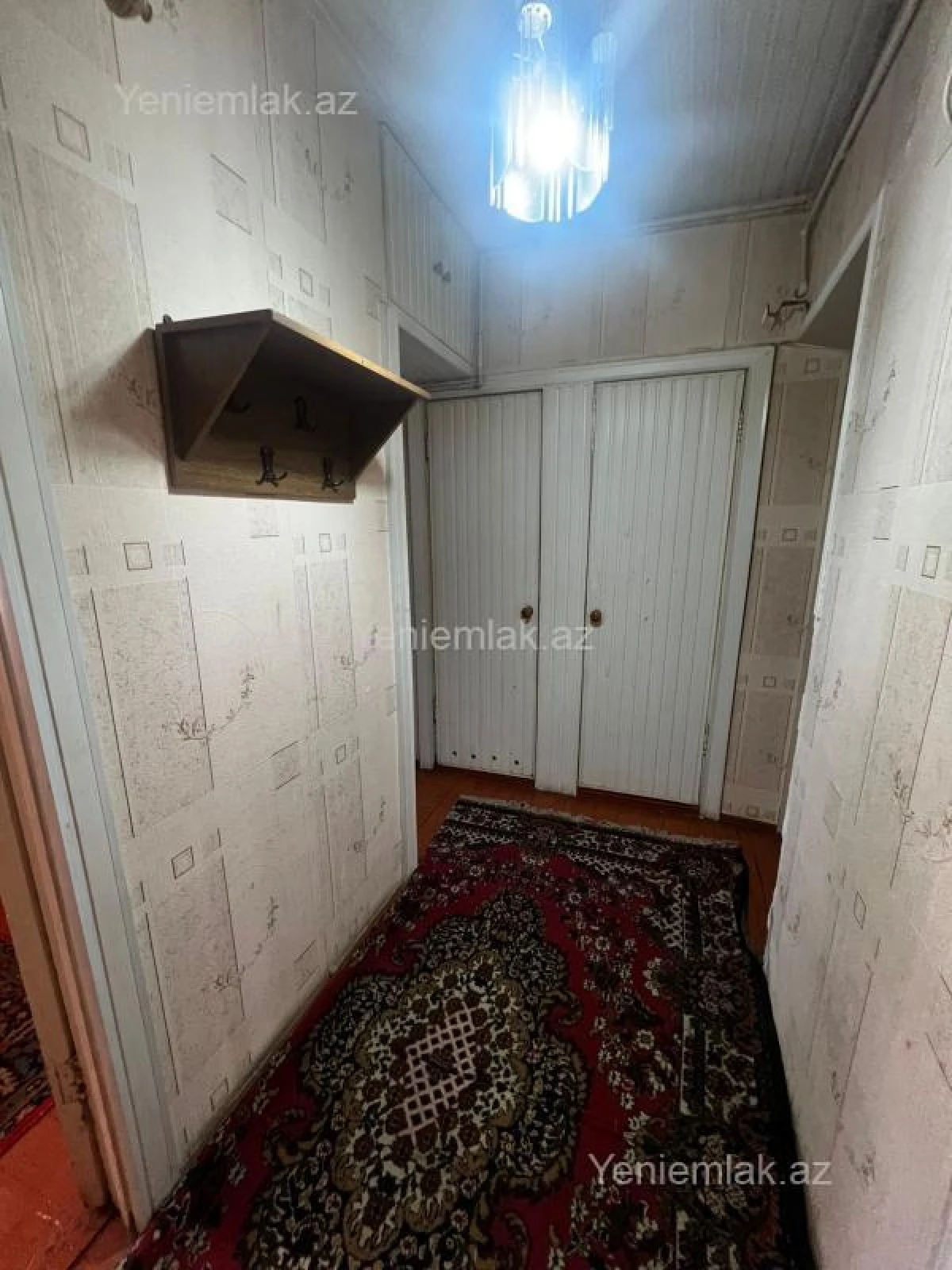 Satılır 2 otaqlı köhnə tikili 56 m²