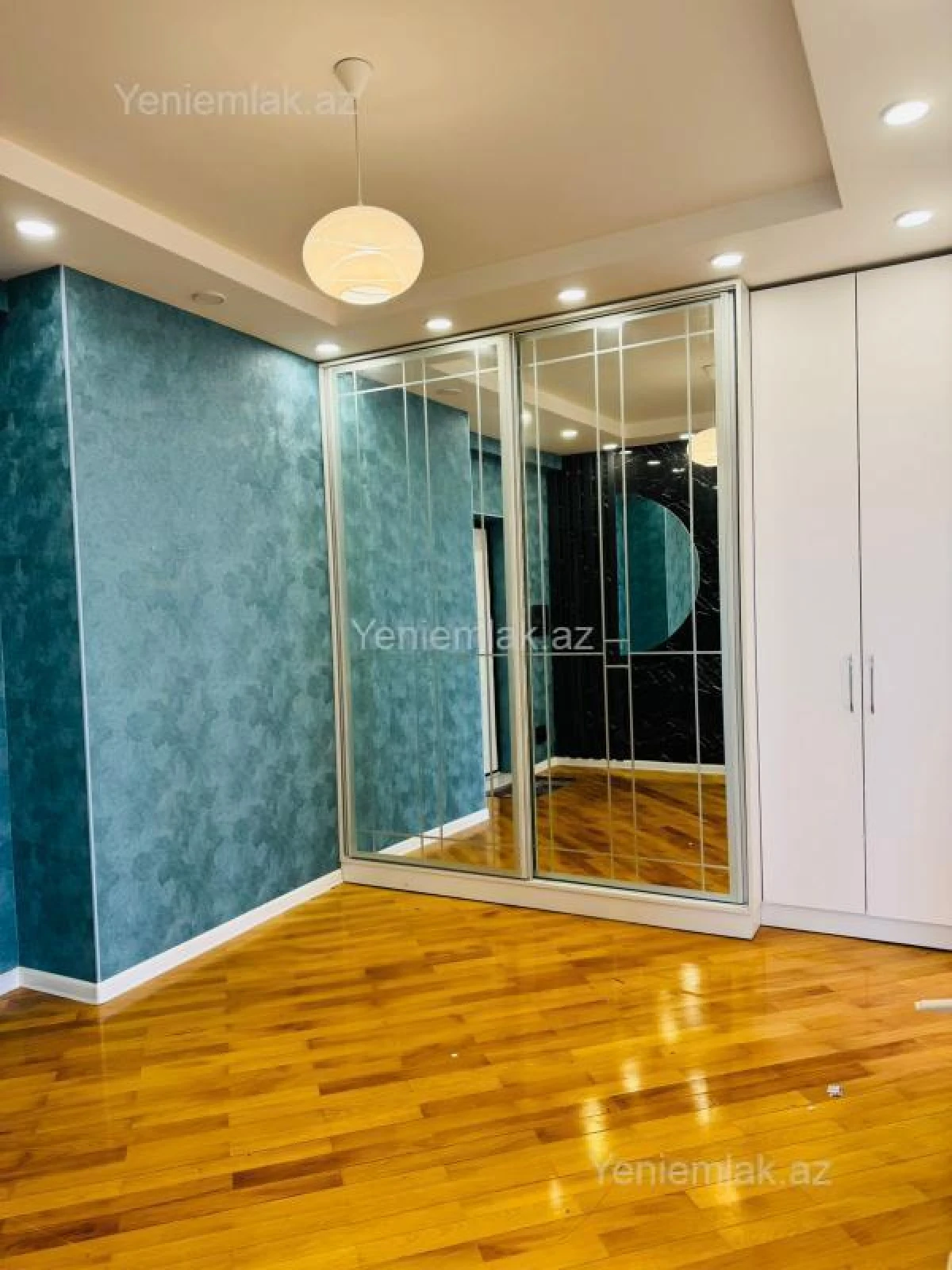 Satılır 3 otaqlı yeni tikili 113 m²