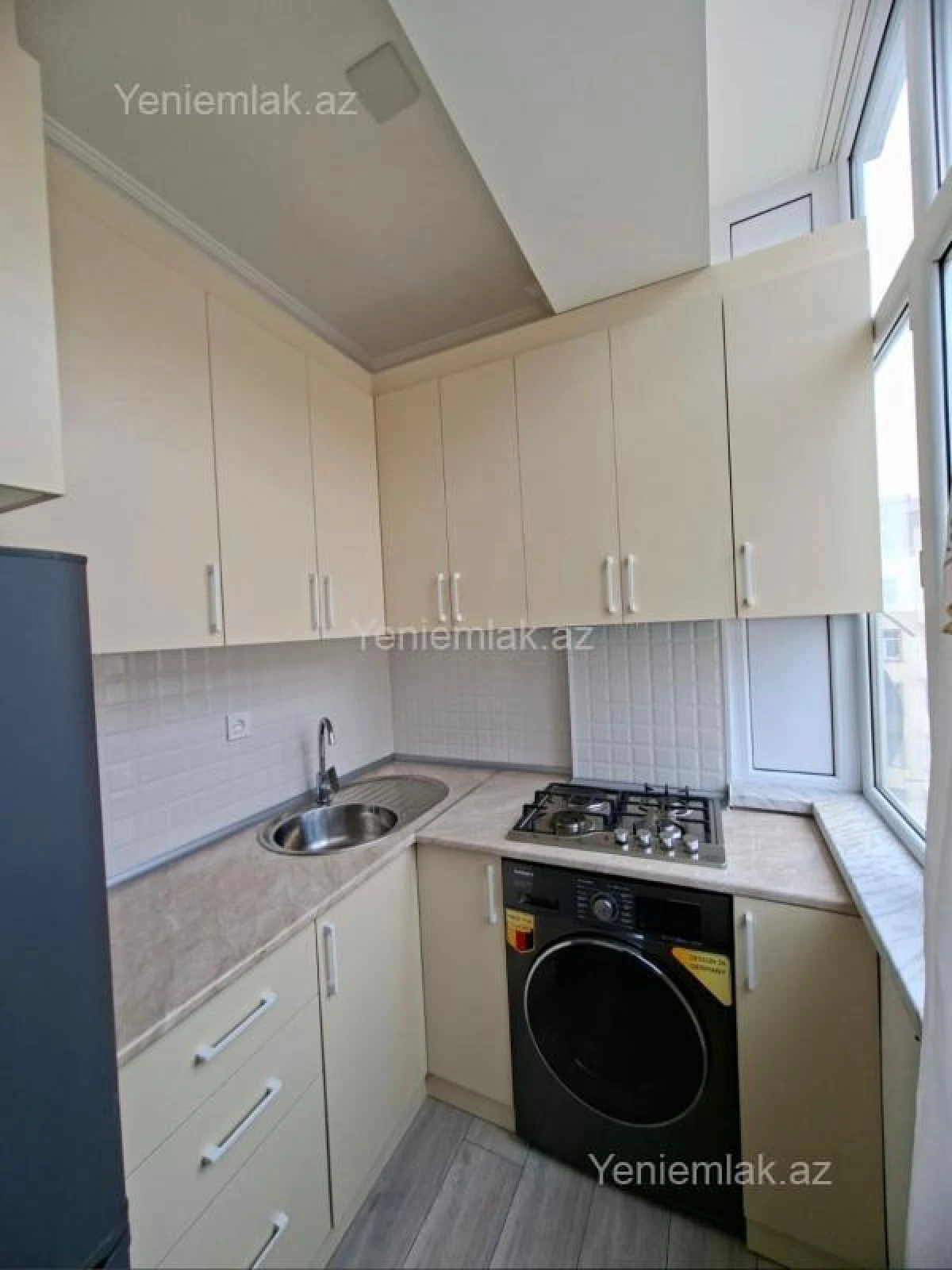 Satılır 2 otaqlı yeni tikili 42 m²