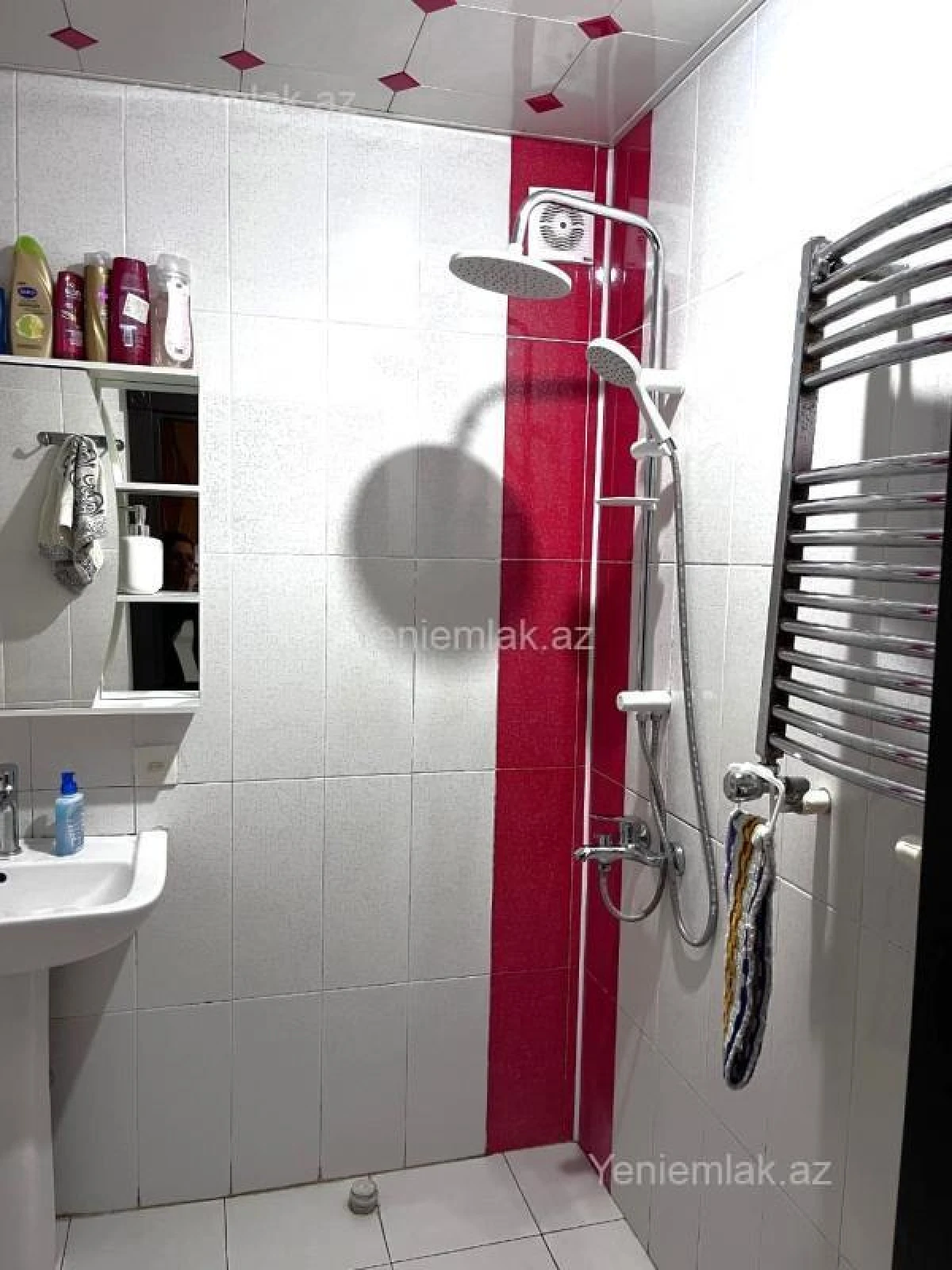 Satılır 3 otaqlı yeni tikili 105 m²