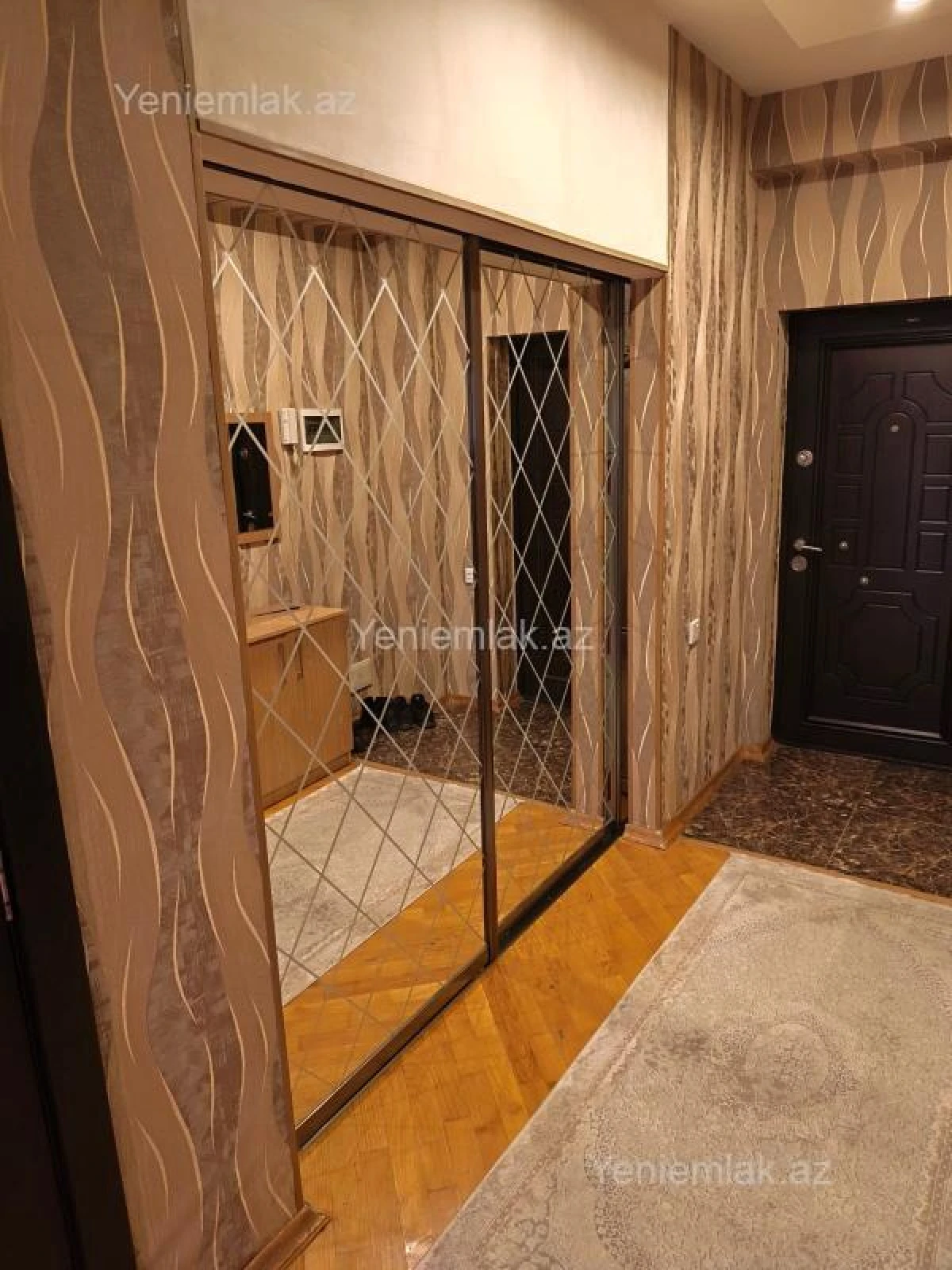 Satılır 3 otaqlı yeni tikili 105 m²