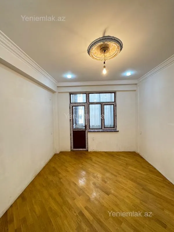 Satılır 3 otaqlı yeni tikili 120 m²