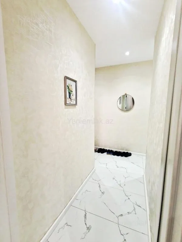 Satılır 2 otaqlı yeni tikili 75 m²