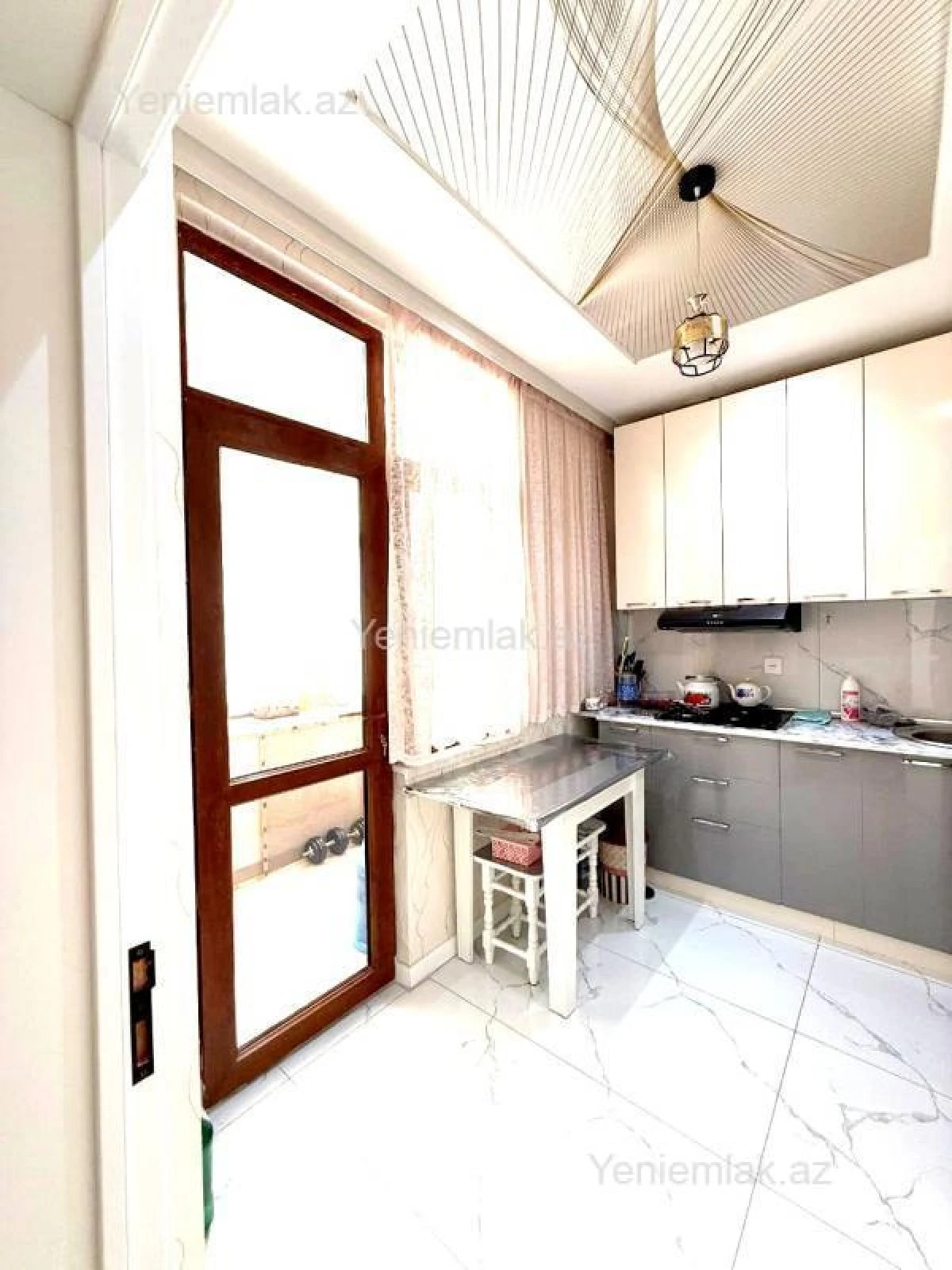 Satılır 2 otaqlı yeni tikili 75 m²