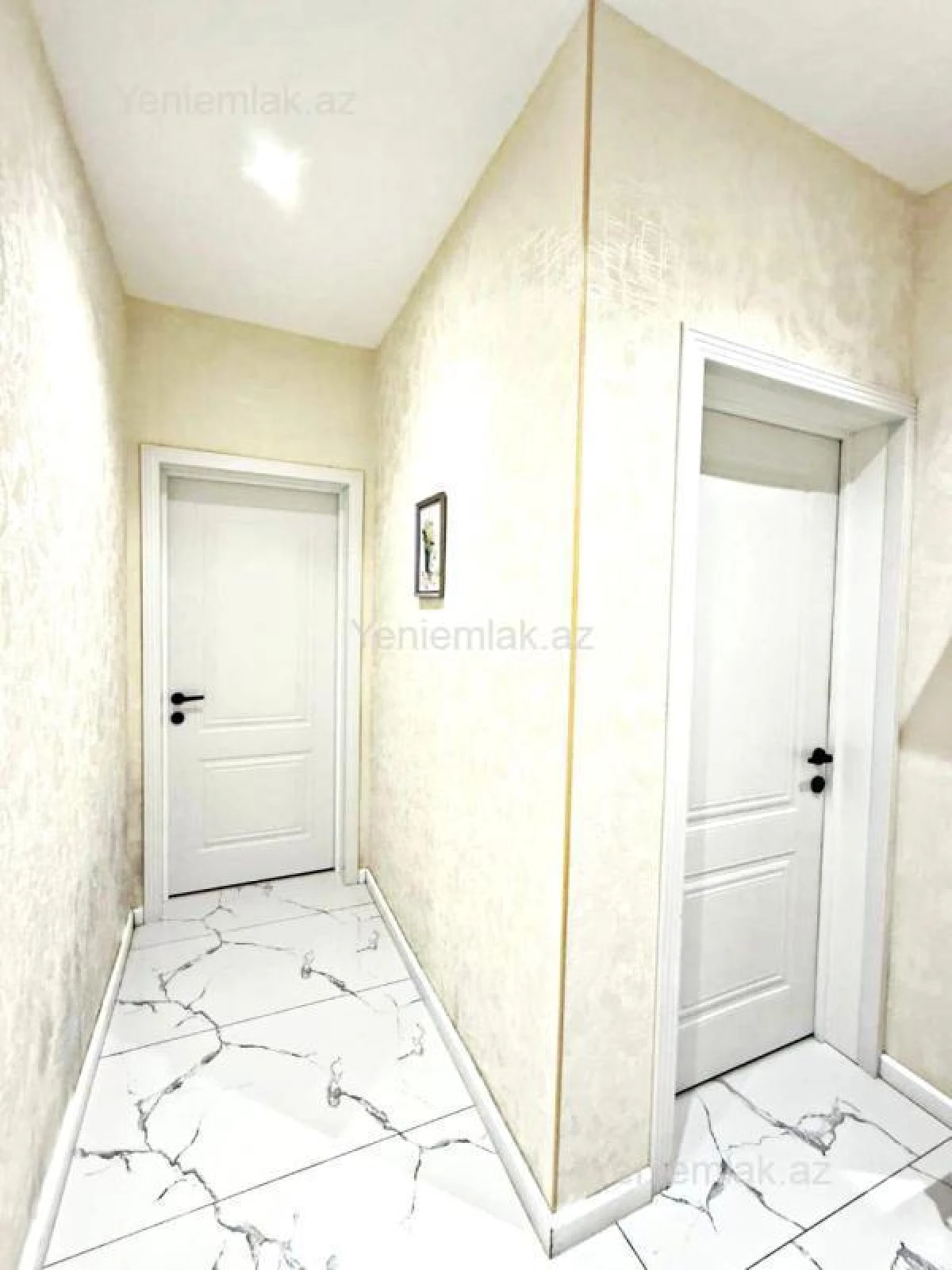 Satılır 2 otaqlı yeni tikili 75 m²