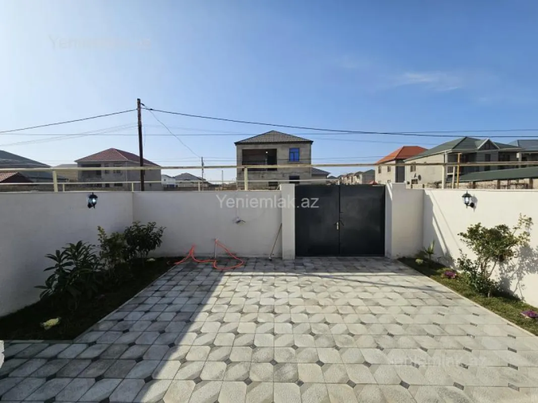 Satılır 4 otaqlı həyət evi 110 m²