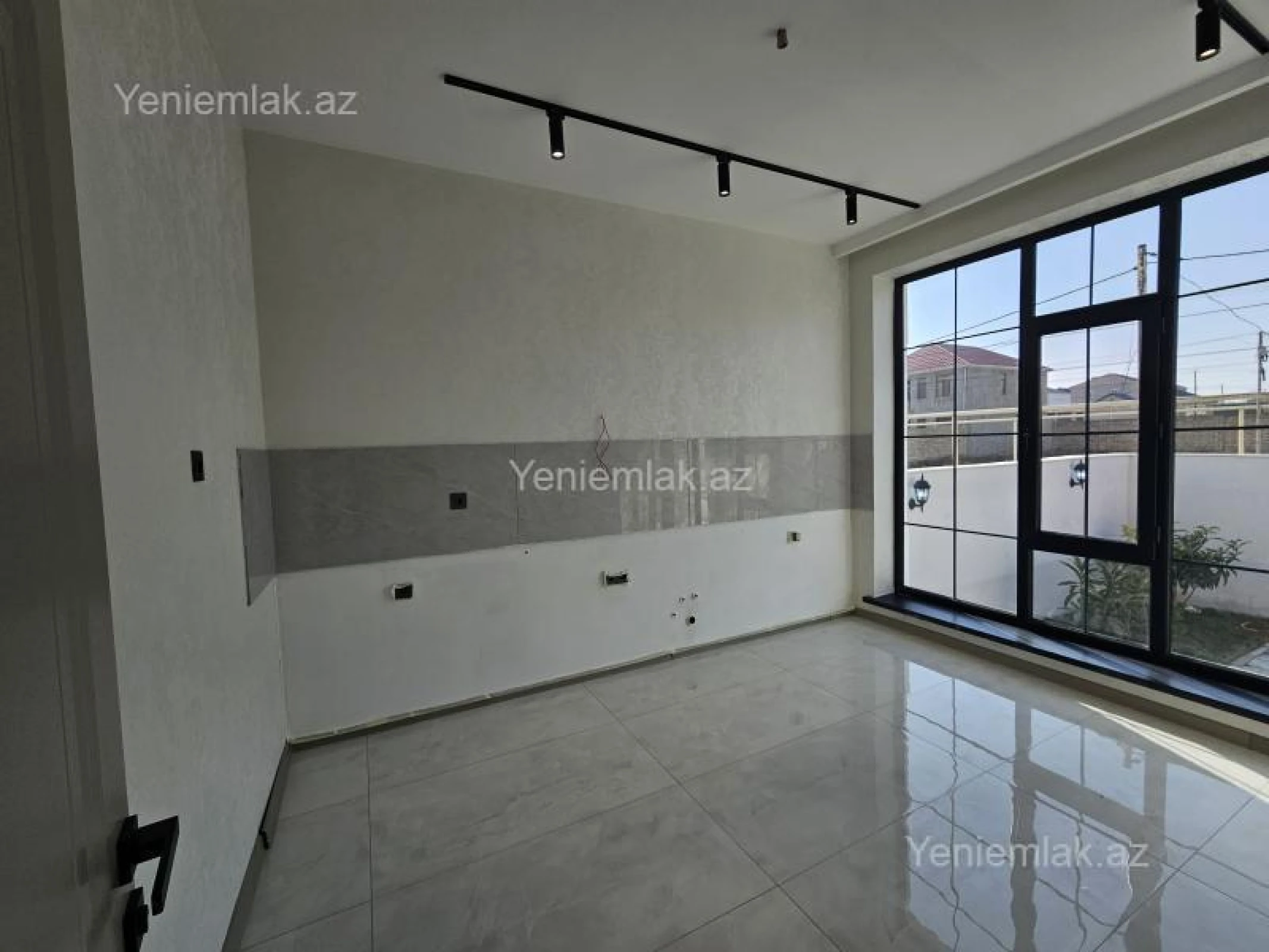 Satılır 4 otaqlı həyət evi 110 m²