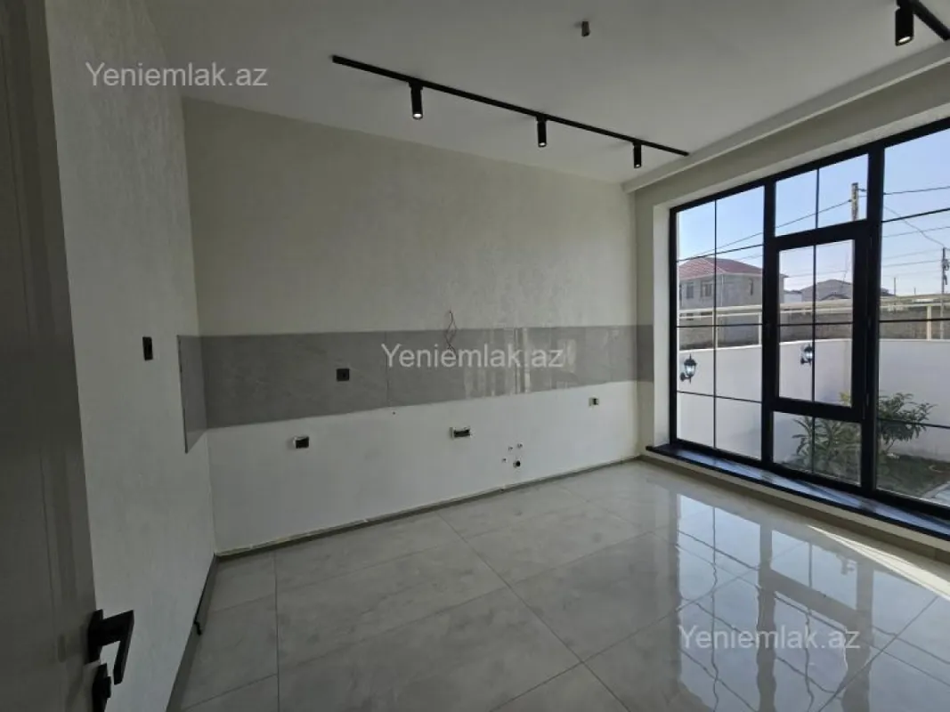 Satılır 4 otaqlı həyət evi 110 m²