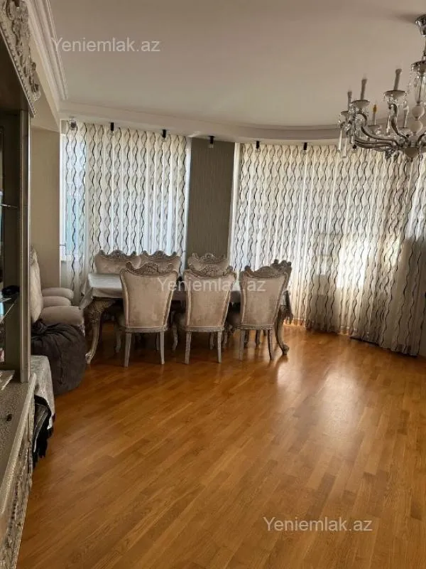Satılır 4 otaqlı yeni tikili 218 m²