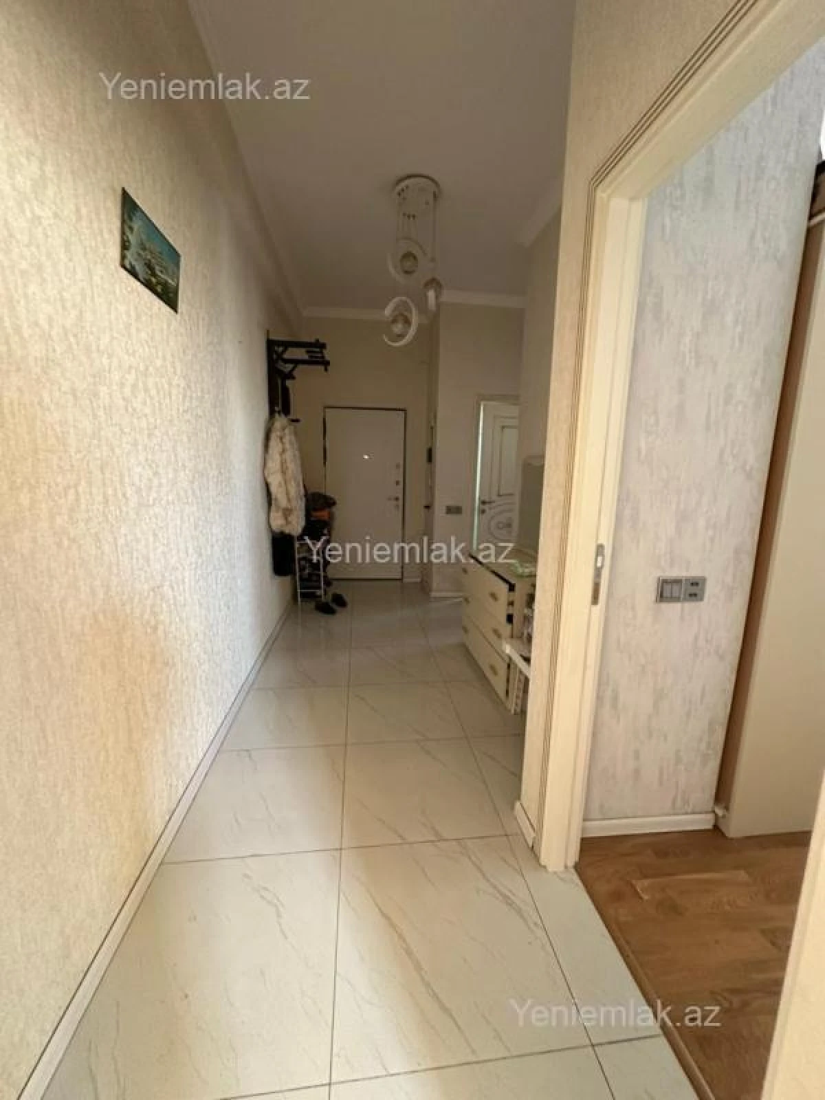 Satılır 2 otaqlı yeni tikili 64 m²