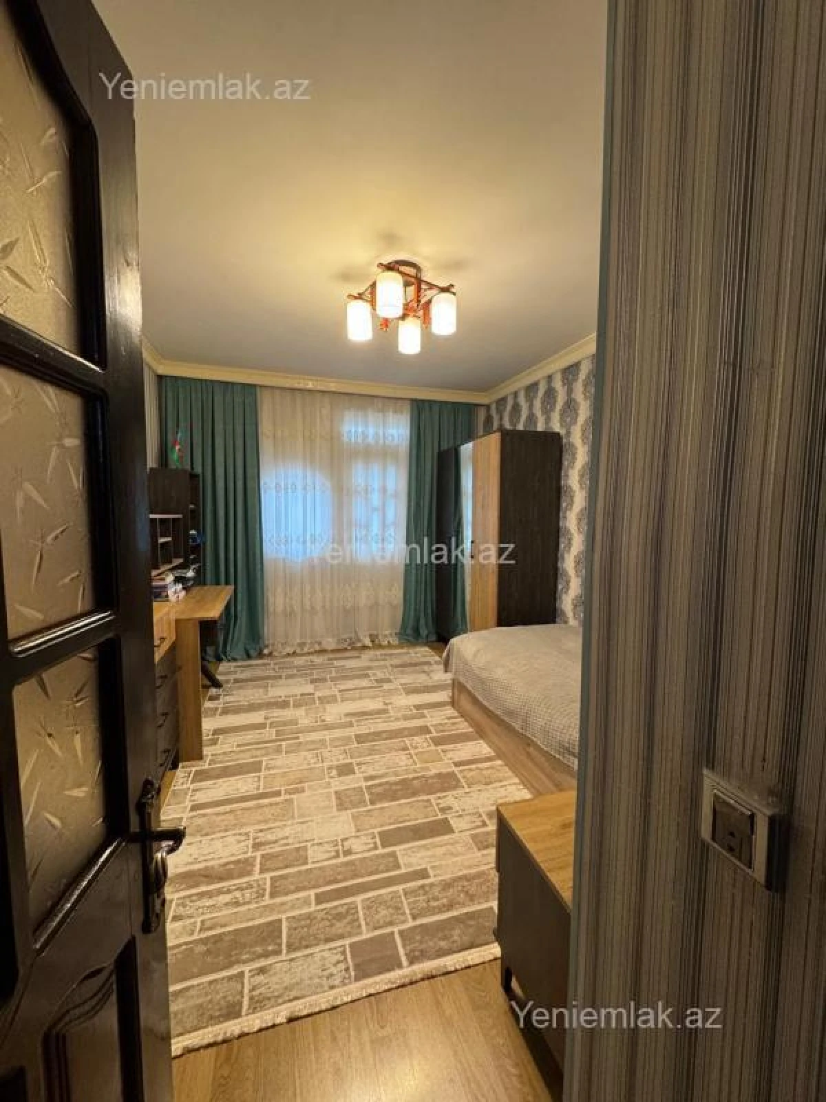 Satılır 3 otaqlı köhnə tikili 85 m²