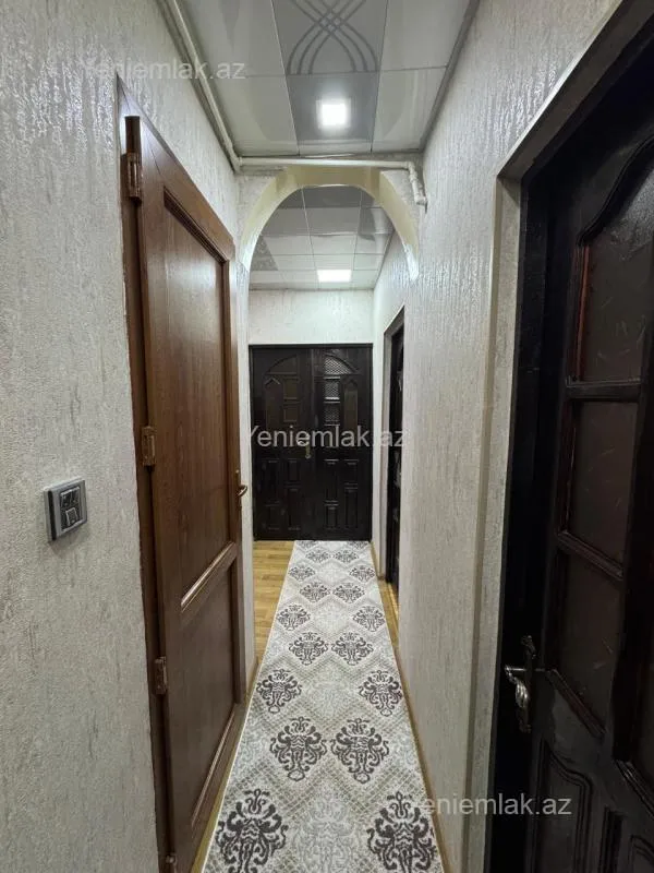 Satılır 3 otaqlı köhnə tikili 85 m²