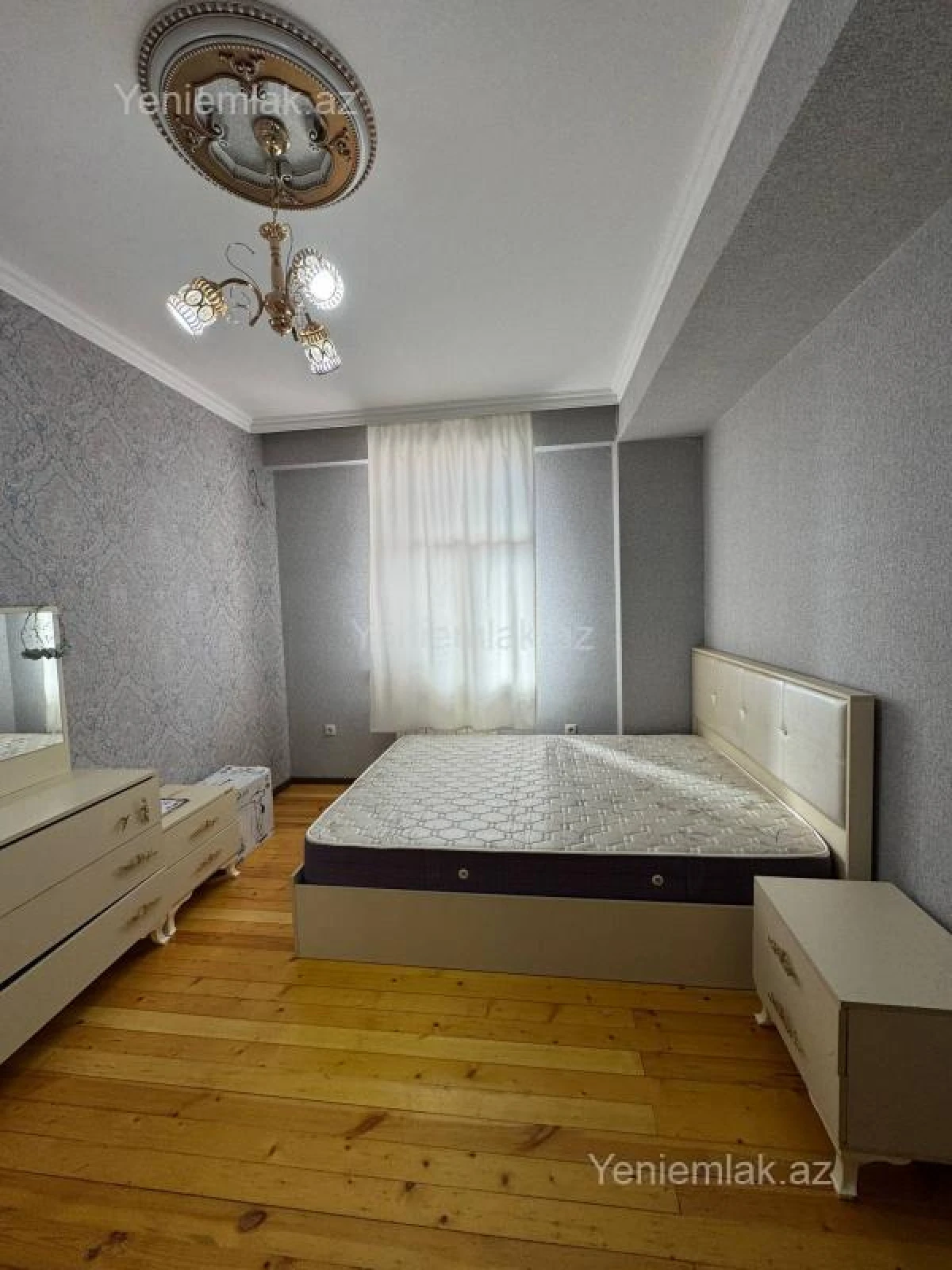 Satılır 3 otaqlı yeni tikili 75 m²