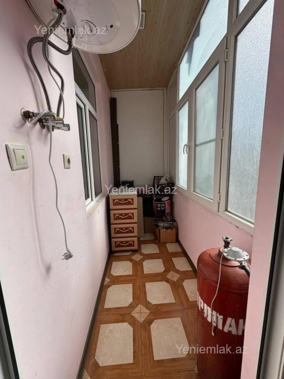 Satılır 3 otaqlı yeni tikili 75 m²