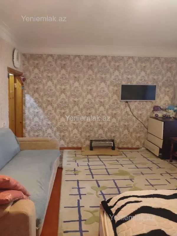 Satılır 2 otaqlı köhnə tikili 45 m²