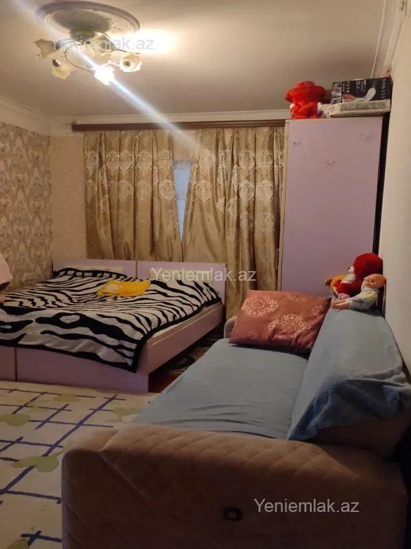 Satılır 2 otaqlı köhnə tikili 45 m²