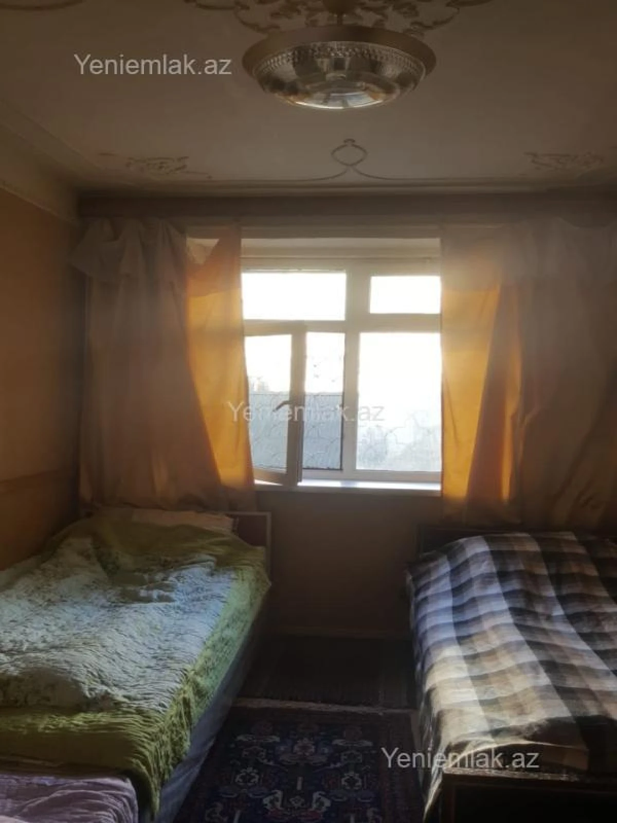 Satılır 4 otaqlı köhnə tikili 100 m²