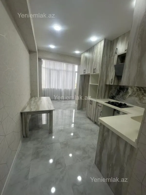 Satılır 4 otaqlı yeni tikili 115 m²