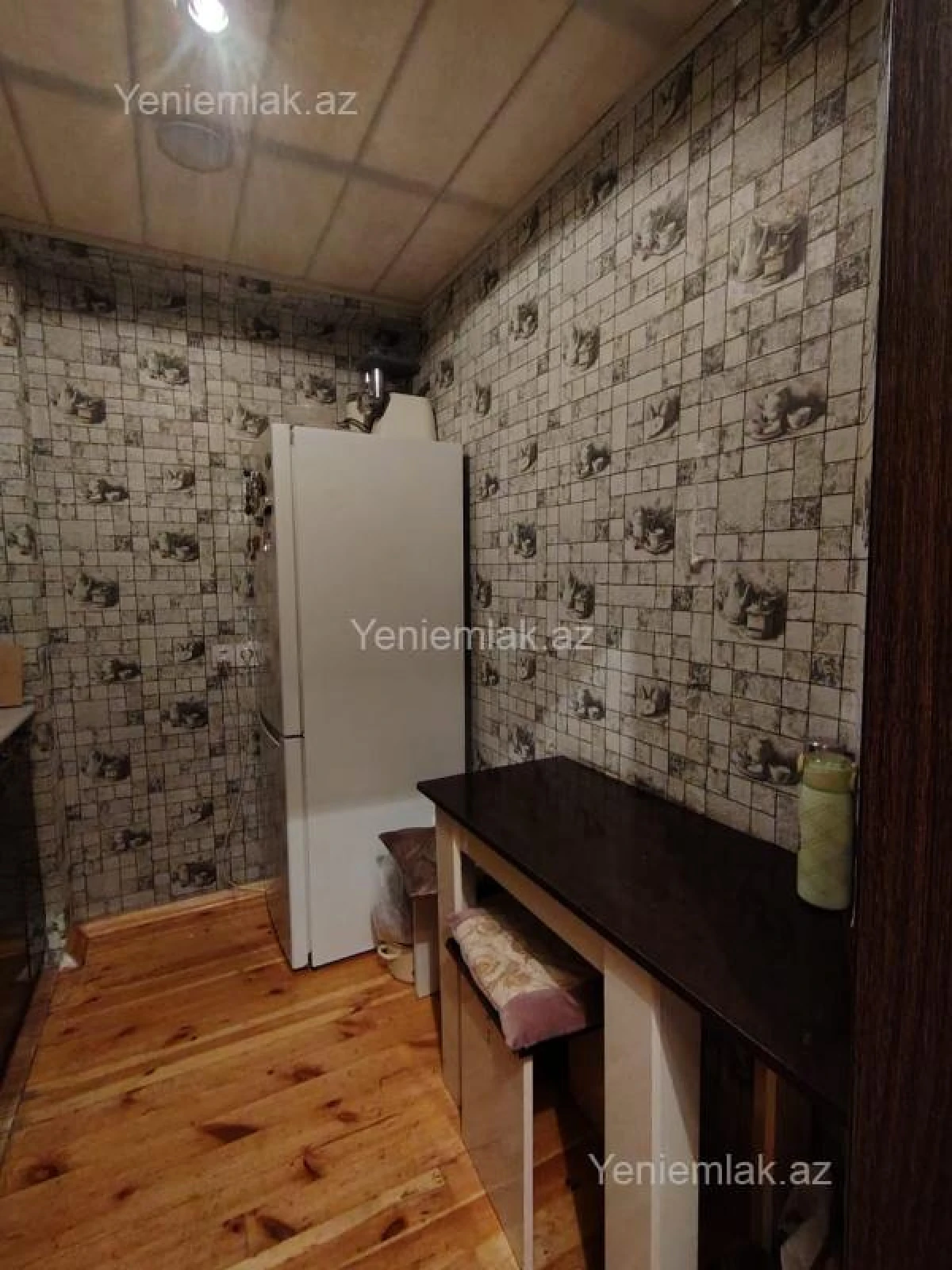 Satılır 2 otaqlı köhnə tikili 43 m²