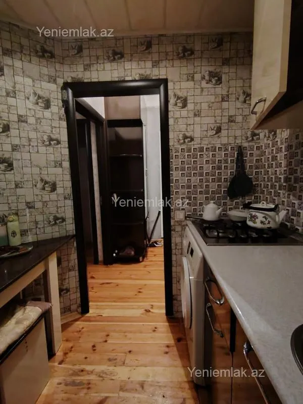 Satılır 2 otaqlı köhnə tikili 43 m²