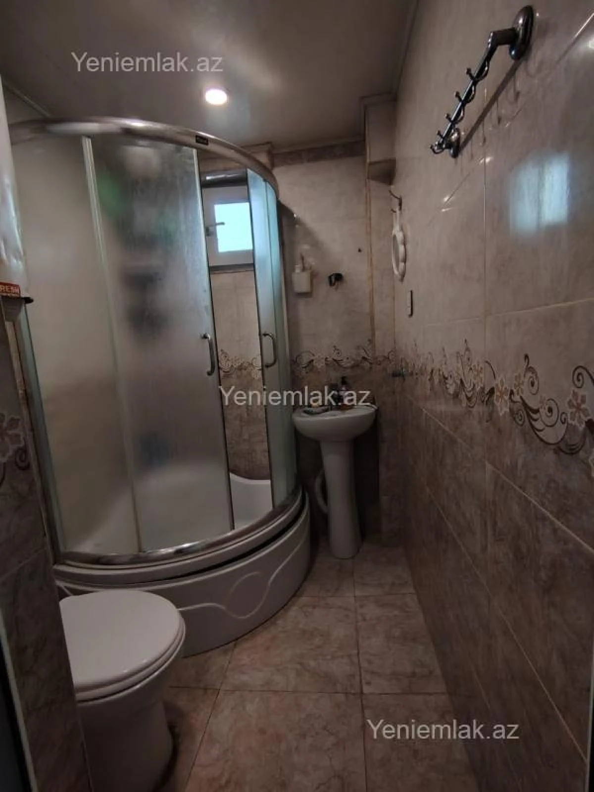 Satılır 2 otaqlı köhnə tikili 43 m²