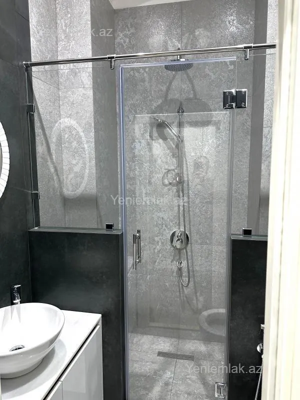 Satılır 1 otaqlı köhnə tikili 46 m²