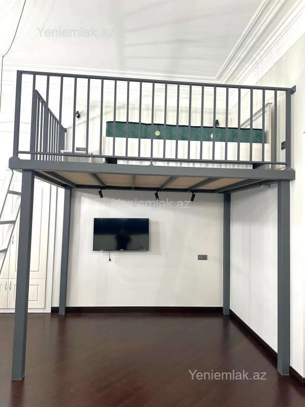 Satılır 1 otaqlı köhnə tikili 46 m²