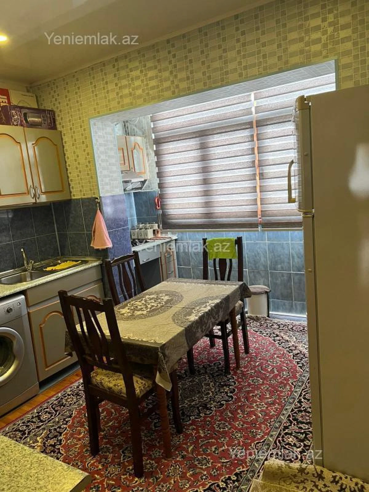 Satılır 4 otaqlı köhnə tikili 100 m²