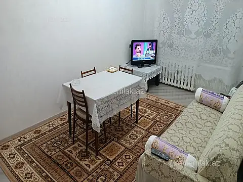 Satılır 3 otaqlı köhnə tikili 80 m²