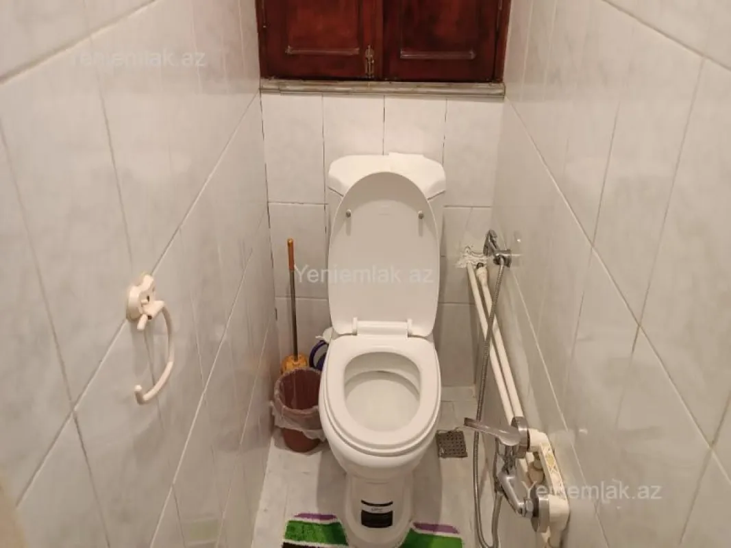 Satılır 3 otaqlı köhnə tikili 80 m²